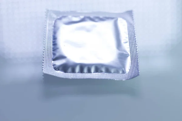 Contracetivo de preservativo de borracha — Fotografia de Stock