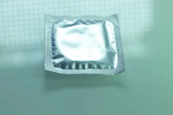 Rubber condoom contraceptieve — Stockfoto
