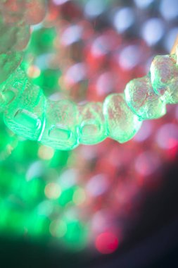 Görünmez diş aligners parantez