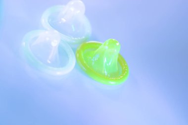 Kauçuk prezervatif kontraseptif