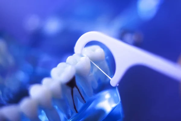 Interdental teeth cleaning — Stock Photo, Image