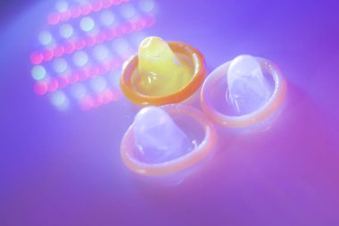 Kauçuk prezervatif kontraseptif