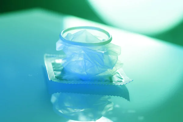 ゴム製コンドーム避妊 — ストック写真