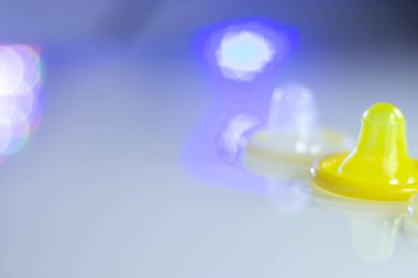 Kauçuk prezervatif kontraseptif