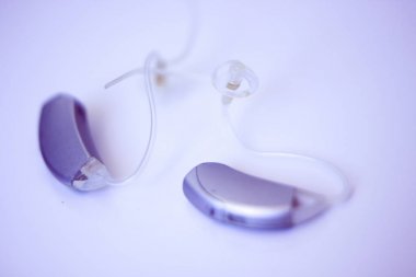 İşitme sağırlık için