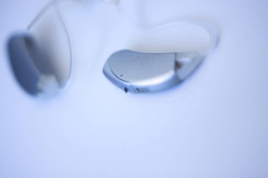 İşitme sağırlık için