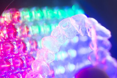 Görünmez diş aligner hizmetli