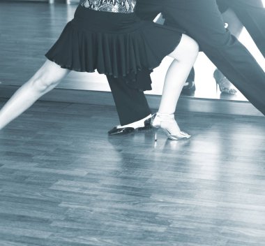 Balo salonu dans dansçılar