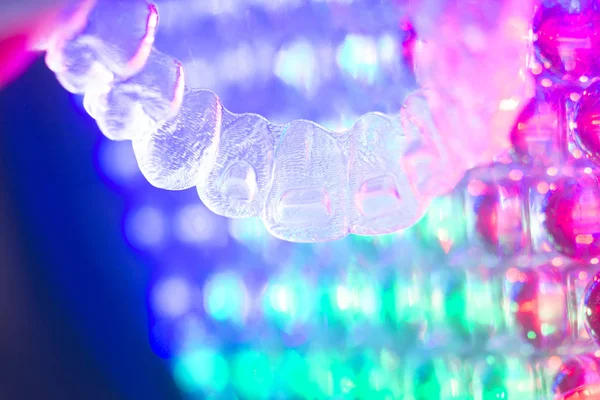 Görünmez diş aligner hizmetli