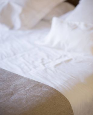 Lüks otel yatak odası yatak