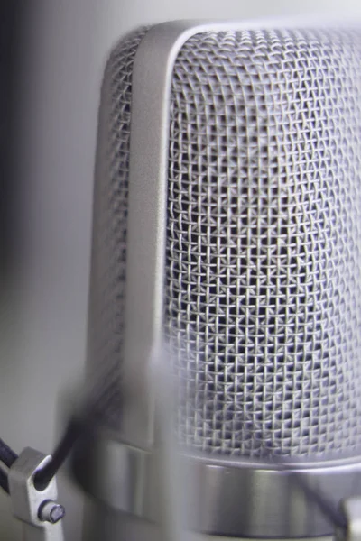 Studiový mikrofon hlas nahrávání — Stock fotografie