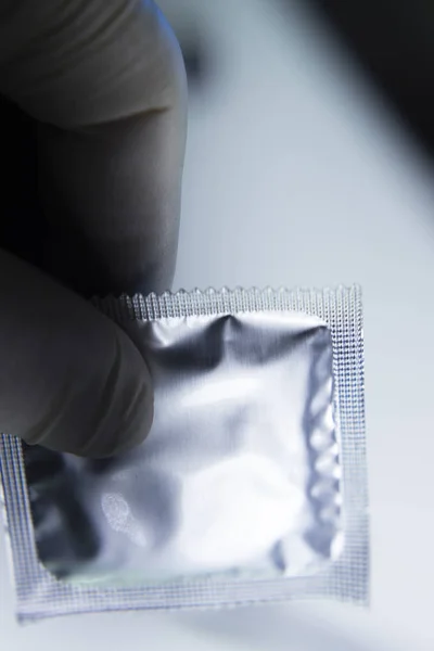 Gumové kondom antikoncepční — Stock fotografie