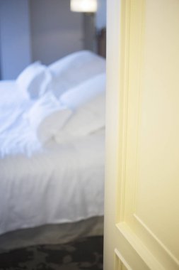 Lüks otel yatak odası yatak