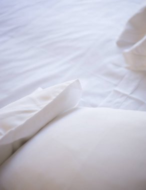 Lüks otel yatak odası yatak