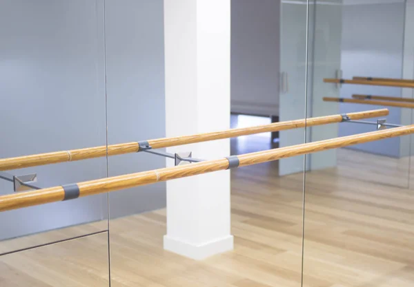 Barre pilates studio de danse — Photo