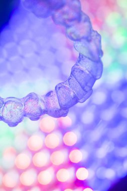 Görünmez diş aligners parantez