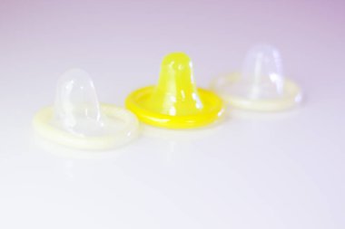 Kauçuk prezervatif kontraseptif