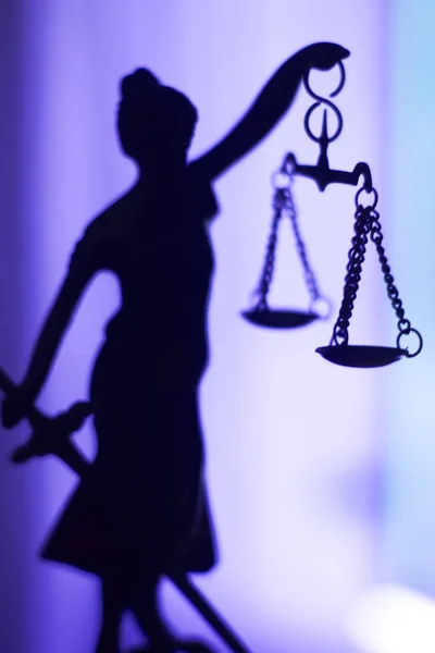 Juridische wet stevige standbeeld — Stockfoto