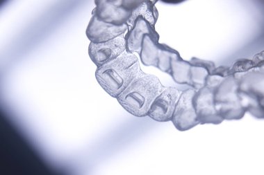 Görünmez diş aligners diş telleri