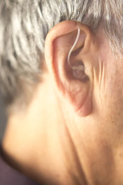 デジタル補聴器耳 — ストック写真