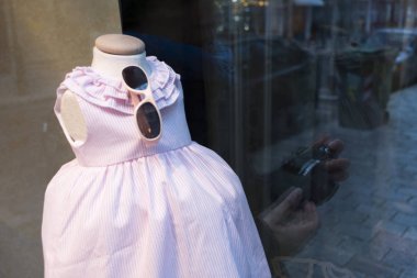 Düğün parti elbise dükkanı