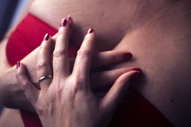 Erotik seksi büyük göğüsler modeli