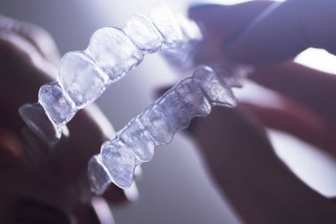 Diş diş tutucular temizle