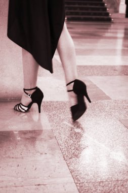 Balo salonu kadın dansçı