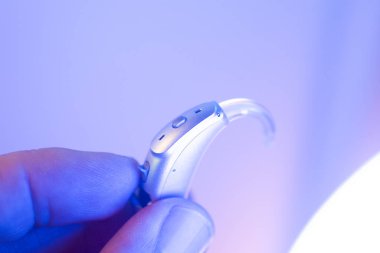 İşitme cihazı sağırlık 