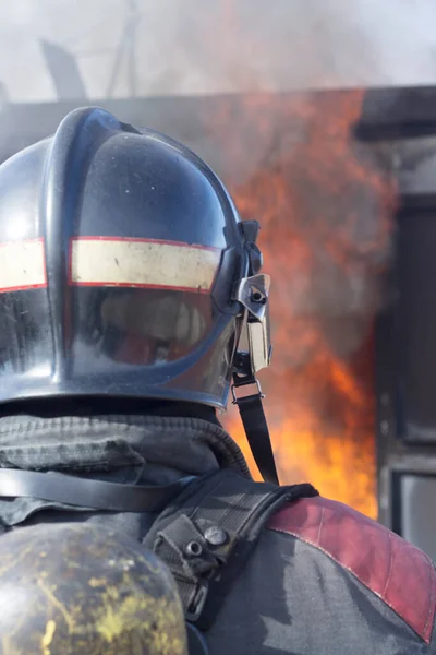 Bombero Apagando Estación Entrenamiento Incendios Extintor Backdraft Procedimiento Perforación Seguridad —  Fotos de Stock