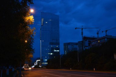 Esentai Oteli, Almaty 'deki en yüksek binadır..