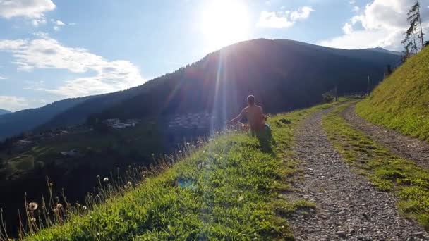 Австрія Каринтія Літо Гори Альпи Захід Сонця Дорога Схил Люди — стокове відео