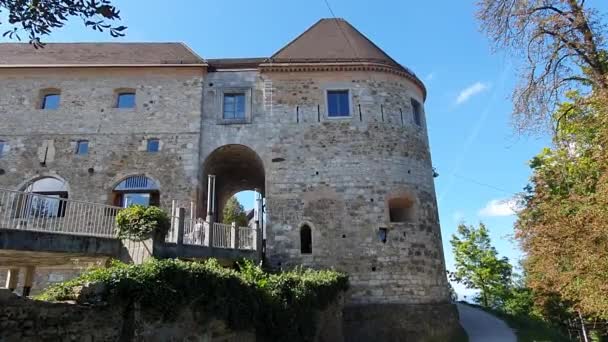 Tour Château Porte Entrée — Video