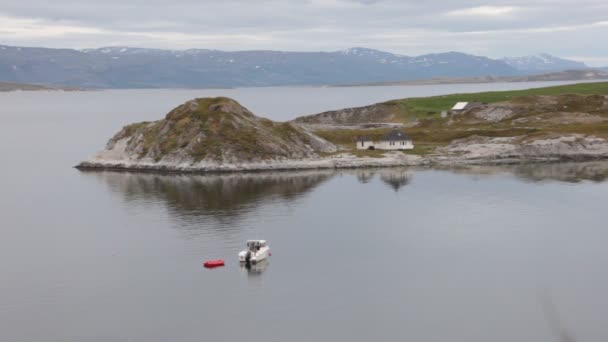 Maison Bateau Sur Rive Fjord Sérénité Nature — Video