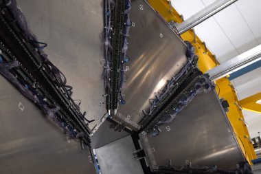 Büyük Hadron Çarpıştırıcısı, çarpıştırıcı kurulumu