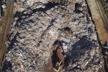 İnşaat atık deposu. İnşaat çöpü.