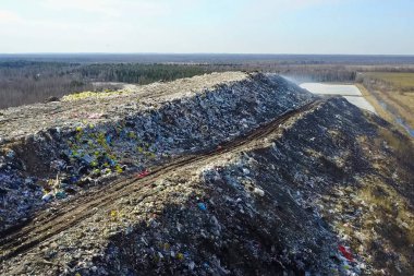 Çöplük, çöplük manzarası. Çöp Doldur.
