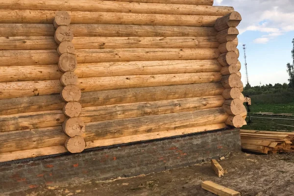 Large wooden house from a log house, details of a wooden structu — ストック写真