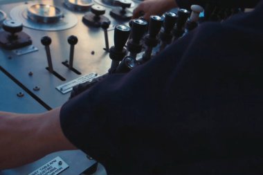 Hidrolik kontrol kolları