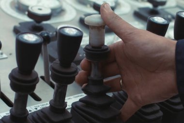 Hidrolik kontrol kolları