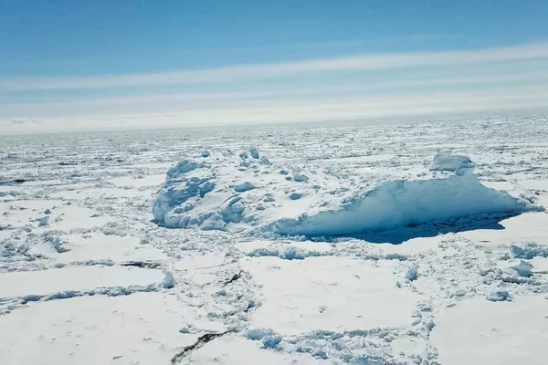 IJsarrays van Antarctica. IJsbergen in Antarctica — Stockfoto