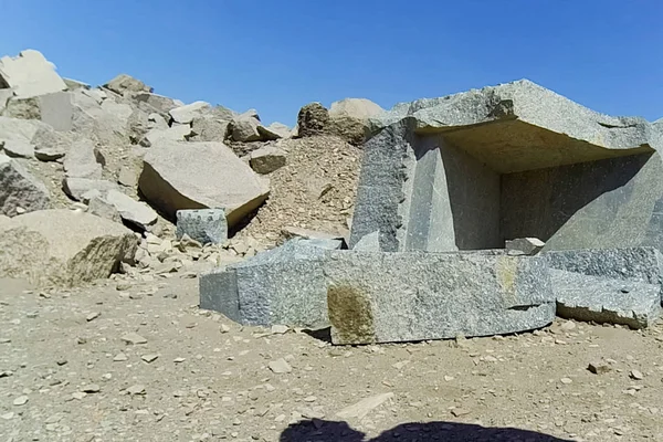 Edificios megalíticos, artefactos, productos de piedra de antiguos civiles —  Fotos de Stock