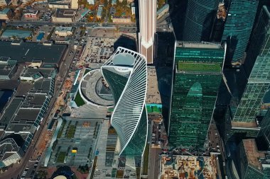 Moskova 'daki gökdelenler kompleksi. Mosco 'da modern inşaat