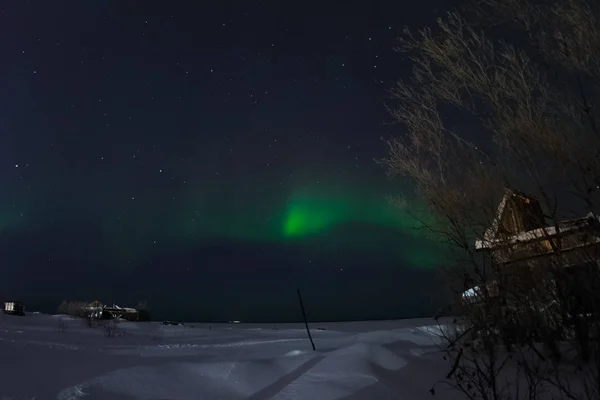 Aurora borealis in night northern sky. Ionization of air particl — Stock Photo, Image