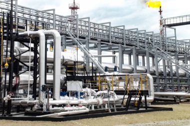 Petrol rafinerisi Bir petrol sanayi tesisi inşaatı