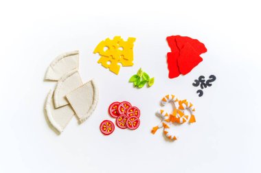 Montessori kumaşı. Pizzayı hissettim. Çocuk elleri. Bir ergen için oyuncak. Yaratıcılık ve zanaat için malzeme.