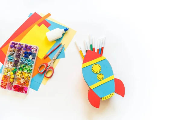Fusée Carton Papier Recycler Créativité Des Enfants Porte Crayon Yourself — Photo