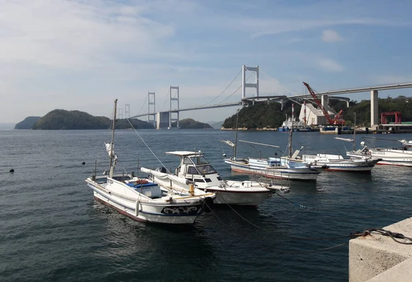 Docked Boats Oshima Island Kurushima Bridge Background Shimanami Kaido Japan — Stock Photo, Image