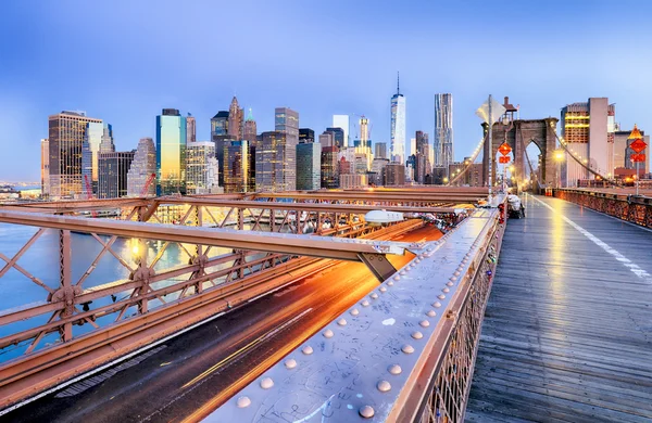 Ciudad de Nueva York con puente Brooklyn, Lower Manhattan, EE.UU. — Foto de Stock
