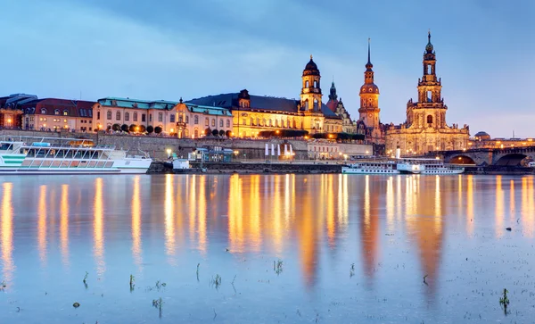 Dresde por la noche, Alemania — Foto de Stock